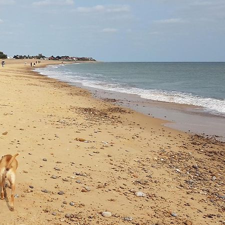 Regatta - A Lakeview Apartment In Thorpeness - Aldeburgh Coastal Cottages Екстериор снимка