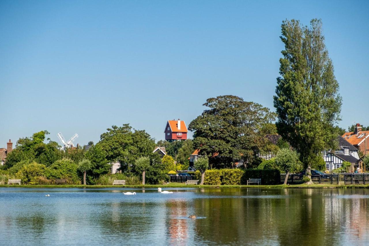 Regatta - A Lakeview Apartment In Thorpeness - Aldeburgh Coastal Cottages Екстериор снимка