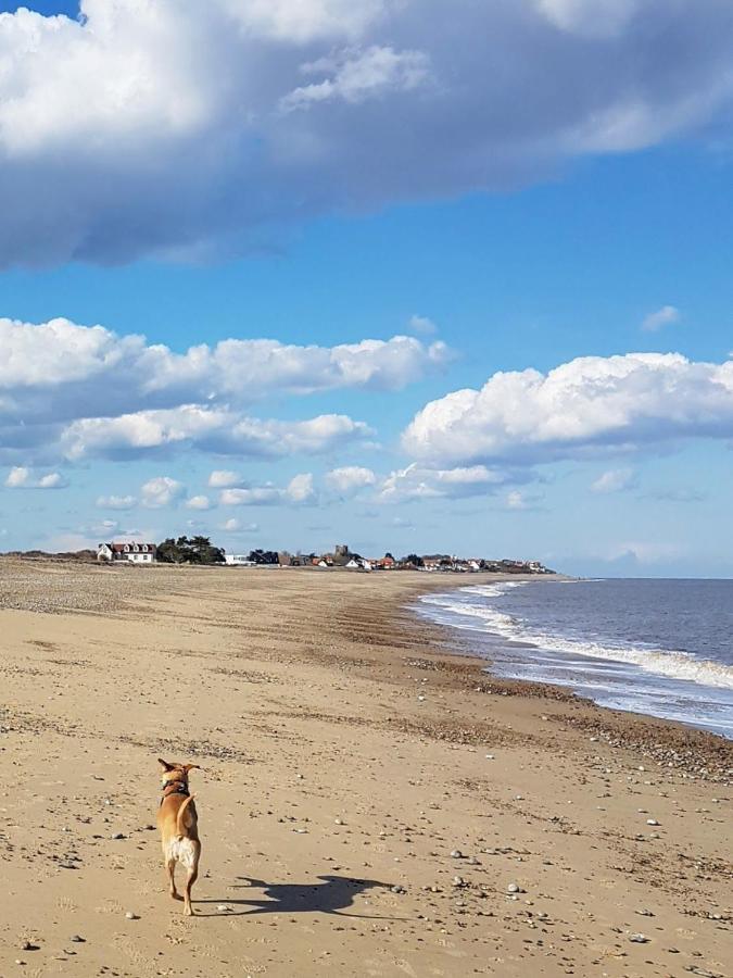 Regatta - A Lakeview Apartment In Thorpeness - Aldeburgh Coastal Cottages Екстериор снимка